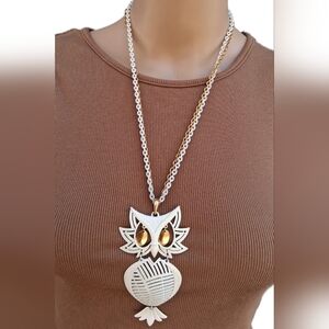 ​🦉 Vintage ALAN Signed 1970s White Enamel Owl Long Pendant Necklace
